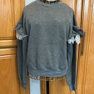 Gray Lace-Trimmed Women's sweatshirt top. Size medium